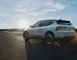 auto die naar de zon rijdt